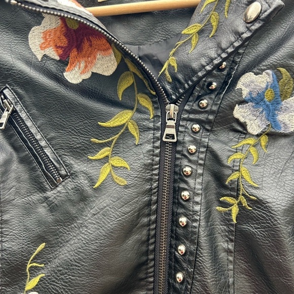 Aftf Basic Outerwear The Francis Embroidered Women's Faux Leather Jacket Moto Sm - Picture 11 of 11